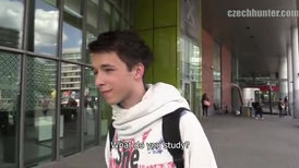 Sissy cute twink got hooked by hunk stranger and enjoyed jerking off his dick